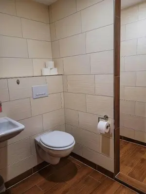 Ein Badezimmer in der Unterkunft Kulturstätte Gröditz