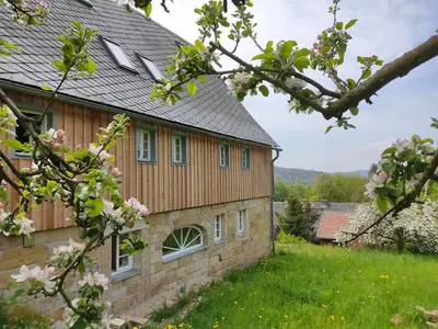 Ein Garten an der Unterkunft Flachshäusl