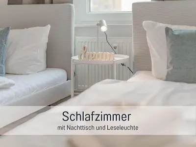 Ein Bett oder Betten in einem Zimmer der Unterkunft Benville BV05 - Für Kurztrip & Business - Stellbare Einzelbetten - Waschmaschine - WLAN - Mikrowelle & Nespresso - Bahnhof 2min - Supermarkt 3min - Porzellanmanufaktur 10min