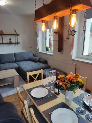 Ein Sitzbereich in der Unterkunft Ferienwohnung 3 am Hofladen Hellendorf