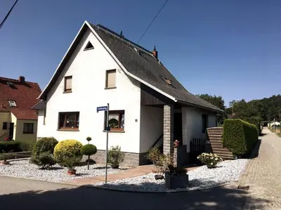 Das Gebäude in dem sich die Ferienwohnung befindet