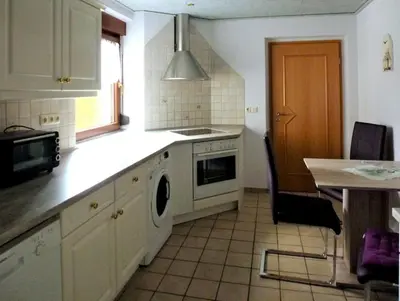 Küche/Küchenzeile in der Unterkunft Ferienwohnung am Lehnberg, Familie Richter