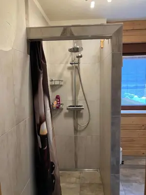 Ein Badezimmer in der Unterkunft Ferienwohnung am Lehnberg, Familie Richter