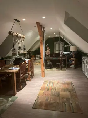 Ein Sitzbereich in der Unterkunft Ferienwohnung „ Hospitalhütte“