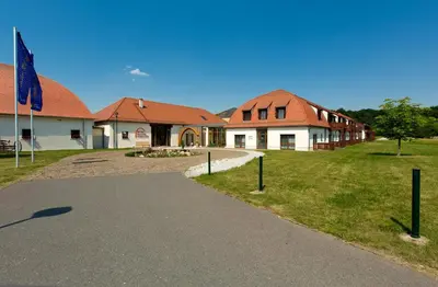Das Gebäude in dem sich das Hotel befindet