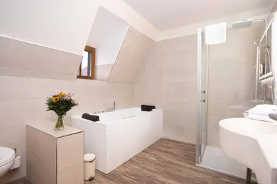 Ein Badezimmer in der Unterkunft Hotel Kloster Nimbschen 4 Sterne