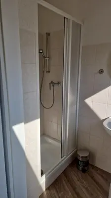 Ein Badezimmer in der Unterkunft Schillerstrasse