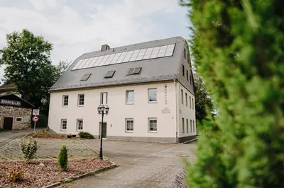 Das Gebäude in dem sich die Pension befindet