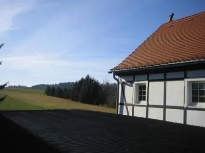 Das Gebäude in dem sich die Ferienwohnung befindet