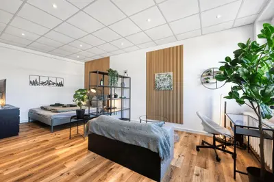 Ein Bett oder Betten in einem Zimmer der Unterkunft Dresden City Apartment, zentral & ruhig
