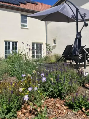 Ein Garten an der Unterkunft Ferienwohnung Zweinig 04