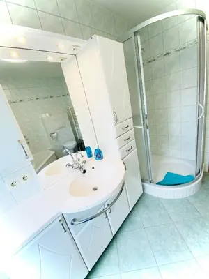 Ein Badezimmer in der Unterkunft Ferienwohnungen Grimma 5