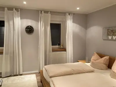 Ein Bett oder Betten in einem Zimmer der Unterkunft Landhaus Böhmer, Ferienwohnung Zirkelstein