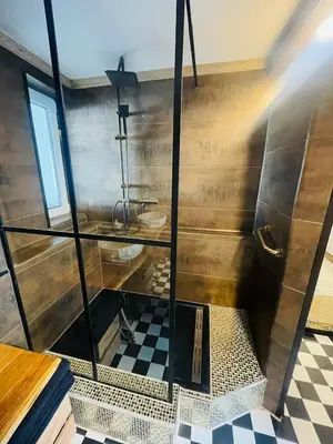 Ein Badezimmer in der Unterkunft Buri`s Seenlandhaus