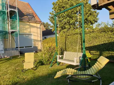 Ein Garten an der Unterkunft Pension Weitblick