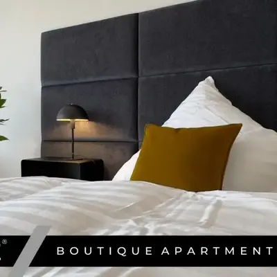 ARYVE Boutique-Apartment DRESDNER PENTHOUSE mit Dachterrasse - Tiefgaragenstellplätze - Design-Interieur