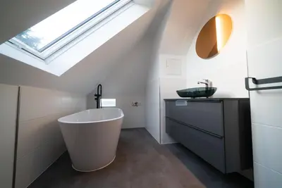 Ein Badezimmer in der Unterkunft Ferienwohnung am Großen Garten Dresden