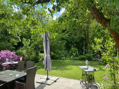 Ein Garten an der Unterkunft Romantik Idyll am Tiefental