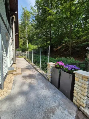 Ein Garten an der Unterkunft Ferienhaus zum Wehlener Grund