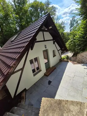 Das Gebäude in dem sich die Villa befindet