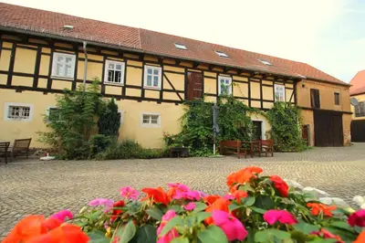 Ein Garten an der Unterkunft Zu Gast bei den Zaungästen