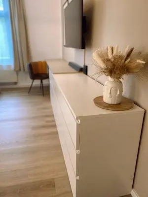 Grundriss der Unterkunft 371living, Altbau-Charme am Kaßberg, Perfekt für Workation, Urlaub oder Kurztrip, Entdecke Chemnitz, Moderne Küche, Waschmaschine, Smart TV, Schnelles WLAN, Bequemes Bett