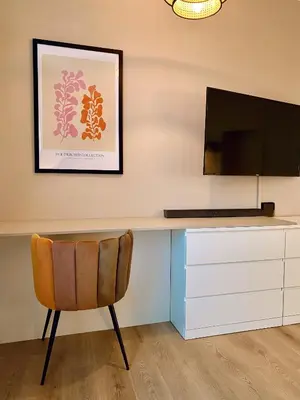 Grundriss der Unterkunft 371living, Altbau-Charme am Kaßberg, Perfekt für Workation, Urlaub oder Kurztrip, Entdecke Chemnitz, Moderne Küche, Waschmaschine, Smart TV, Schnelles WLAN, Bequemes Bett