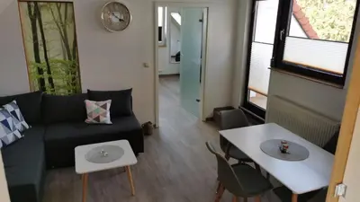 Ein Sitzbereich in der Unterkunft Ferienwohnung Fernblick bei Brückners