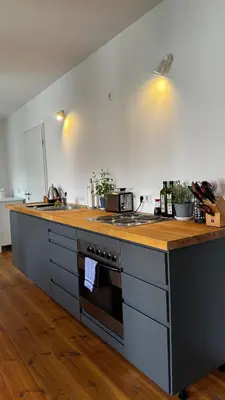 Küche/Küchenzeile in der Unterkunft Ruhige-Moderne Wohnung mit Burgblick