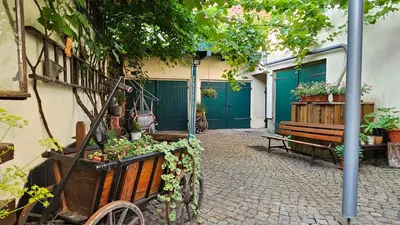 Ein Garten an der Unterkunft Gemütliche Wohnscheune