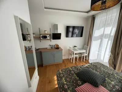 Küche/Küchenzeile in der Unterkunft Boutique Hotel Pension Luisengrün Küche 1Gbs WLAN Netflix Disney MagentaTV