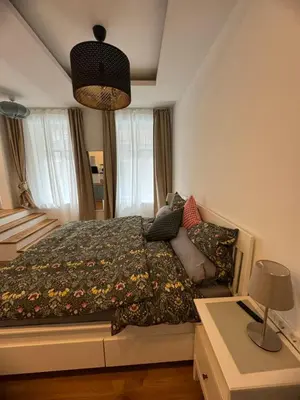 Ein Bett oder Betten in einem Zimmer der Unterkunft Boutique Hotel Pension Luisengrün Küche 1Gbs WLAN Netflix Disney MagentaTV