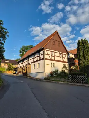 Das Gebäude in dem sich die Ferienwohnung befindet