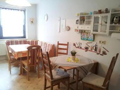 Ein Sitzbereich in der Unterkunft Ferienwohnung am Rittergut
