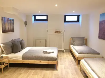 Ein Bett oder Betten in einem Zimmer der Unterkunft Cosy 3 room apartment in Dresden Neustadt