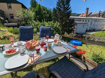 Essen in der Ferienwohnung oder in der Nähe