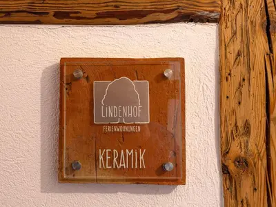 Ein Zertifikat, Auszeichnung, Logo oder anderes Dokument, das in der Unterkunft Lindenhof Michaelis - Urlaub auf dem historischen Gutshof ausgestellt ist