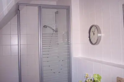 Ein Badezimmer in der Unterkunft Gästezimmer Charlotte