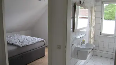 Ein Badezimmer in der Unterkunft Ferienwohnung im Grünen von Dresden