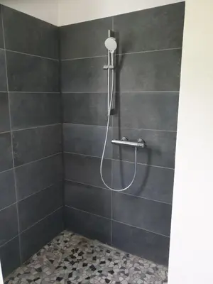 Ein Badezimmer in der Unterkunft Altes Forsthaus Laubusch