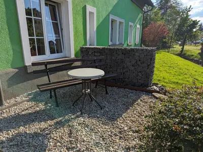 Ein Garten an der Unterkunft Ferienwohnung grünes Haus Colditz
