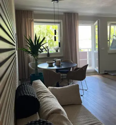 Ein Sitzbereich in der Unterkunft Ferienwohnung Leubnitz