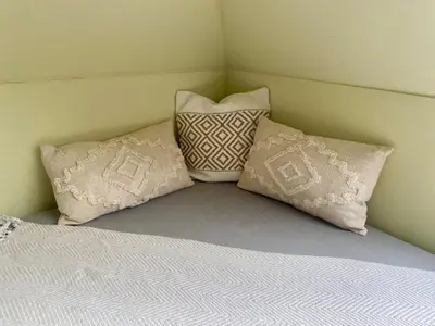Ein Bett oder Betten in einem Zimmer der Unterkunft Dachgeschossloft mit Aussicht ins Erzgebirge