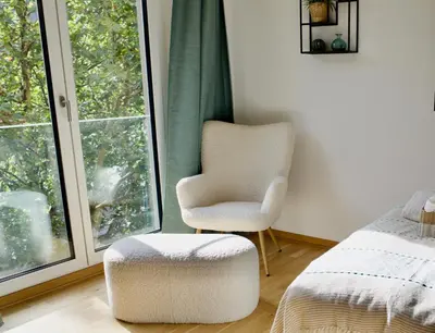 Ein Bett oder Betten in einem Zimmer der Unterkunft Neue Wohnung im Zentrum