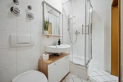 Ein Badezimmer in der Unterkunft Royal Panometer Residence - Free Parking