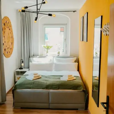 Modernes Apartment mit Balkon und Stellplatz