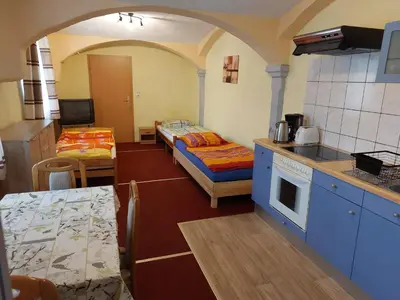 Küche/Küchenzeile in der Unterkunft Ferienwohnung Monteurzimmer Bretnig WiFi Waschmaschine Parklpatz kostenlos