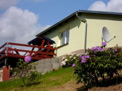 Ein Garten an der Unterkunft Haus Panoramablick