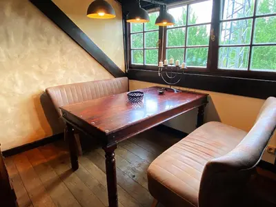 Ein Sitzbereich in der Unterkunft Ferienwohnung TURMZIMMER im Rittergut Leppersdorf