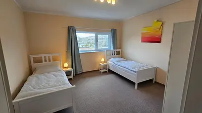 Ein Bett oder Betten in einem Zimmer der Unterkunft Sehr schönes und großes Haus in Dresden - www ghvn de - Partys sind nicht gestattet